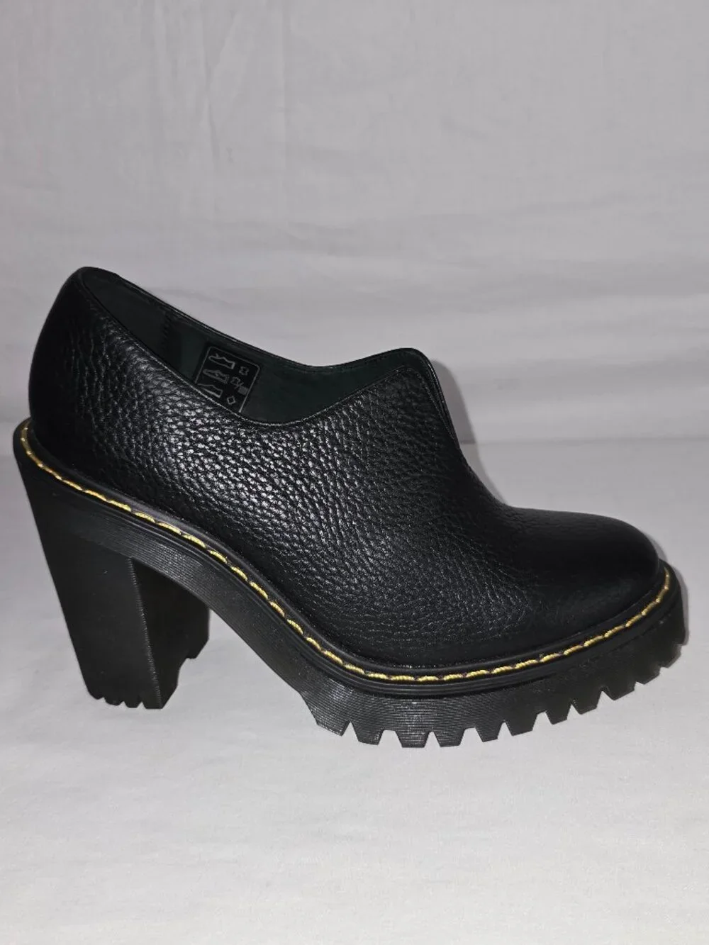 Dr. Martens Cordelia Black Pebble Grain Leather Chunky Heel Platform Pumps Sz. 7